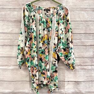 Floral Relativity Top